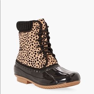 NWT Cheetah Print Duck Boot